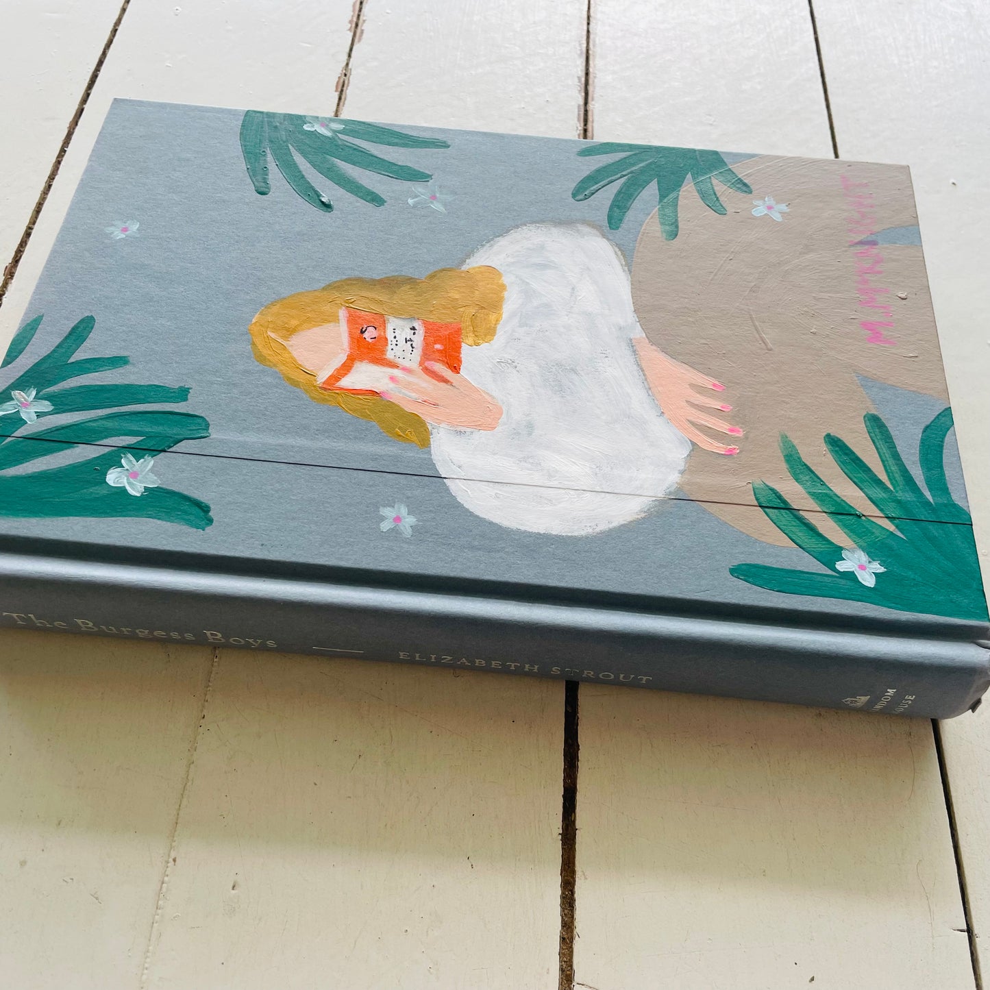 The Burgess Boys - Painted Hardback