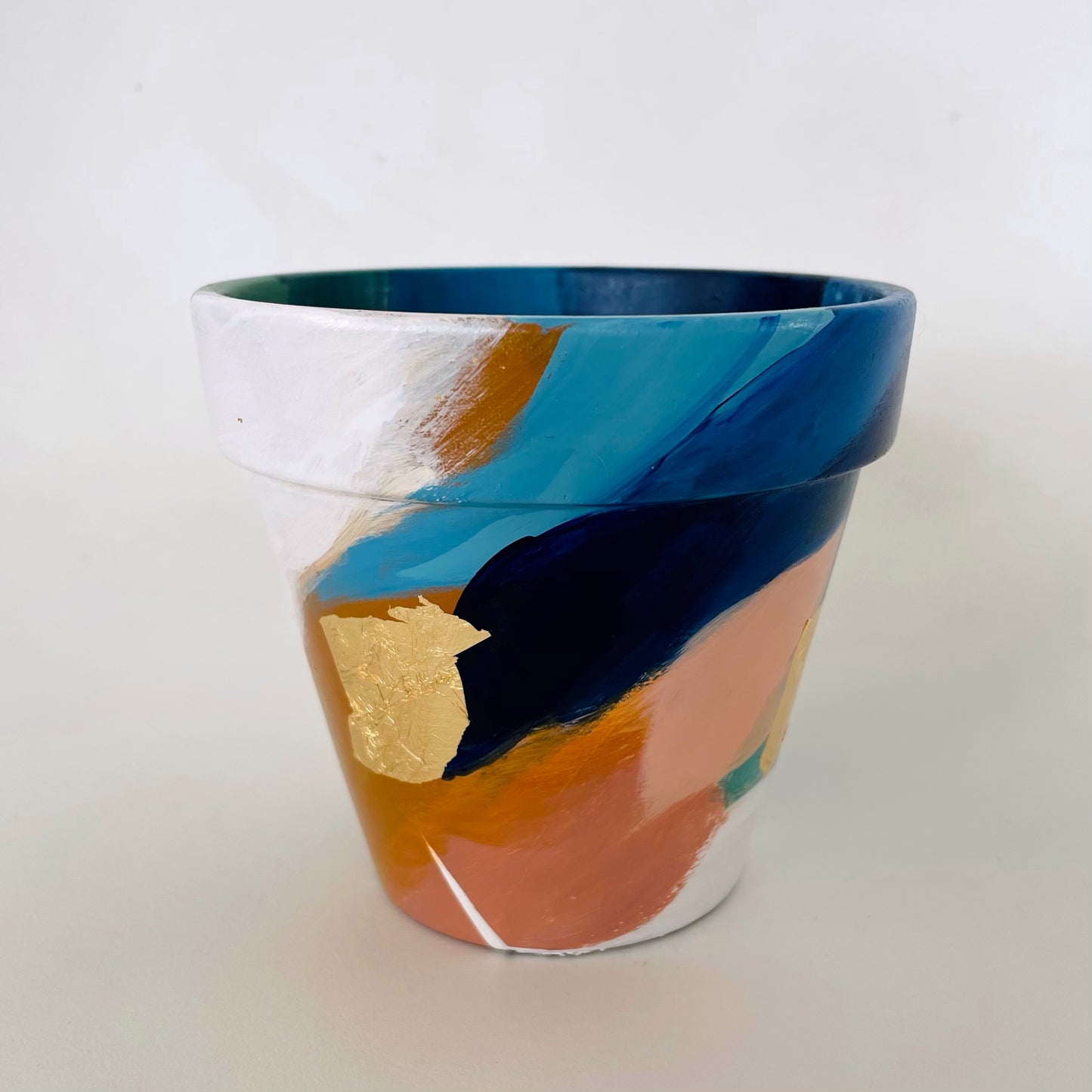 XS Abstract Pot 1